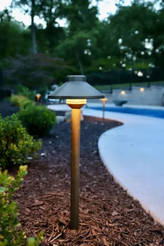 Three Reasons to Get Outdoor Pathway Lighting